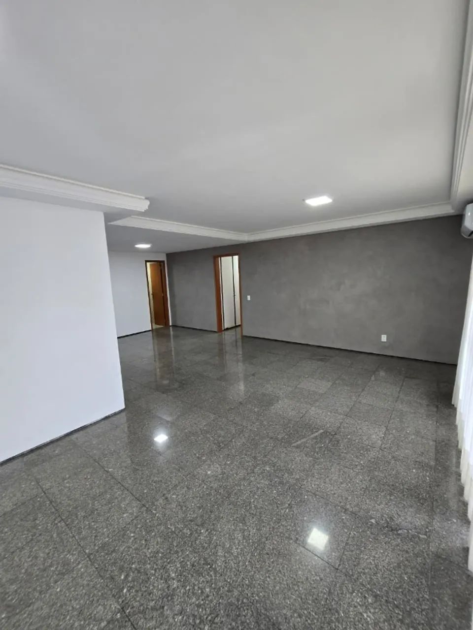 PORTAL DA VILLA, ADRIANÓPOLIS, ALUGO, 3 SUÍTES, ANDAR ALTO 