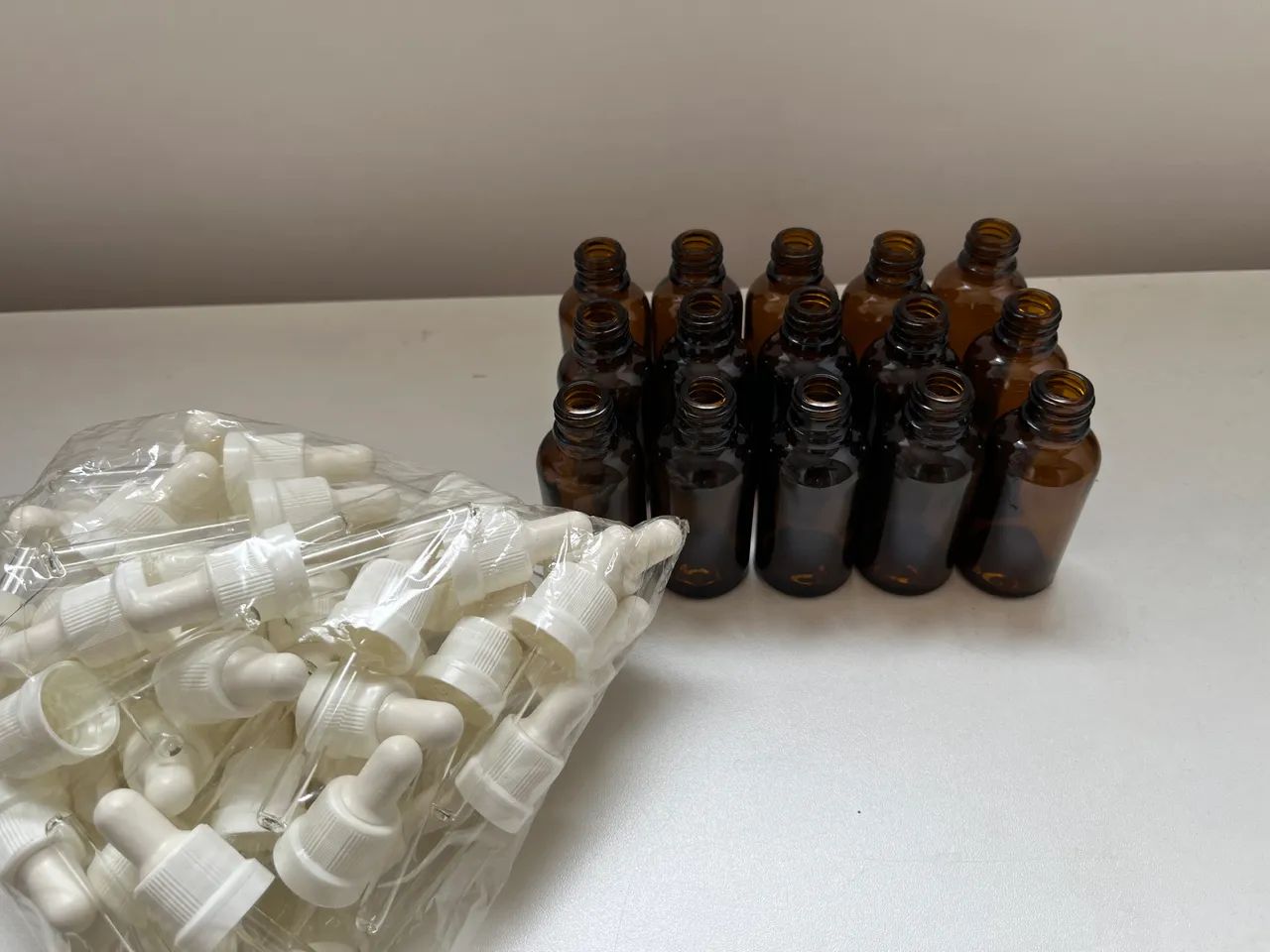 Lote 30 frascos ambar com conta gotas 30ml - Foto 2