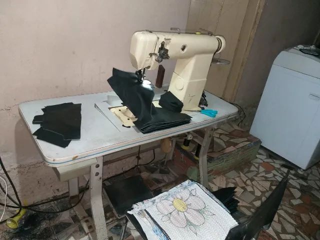 Vende-se ou troca maquina de costura