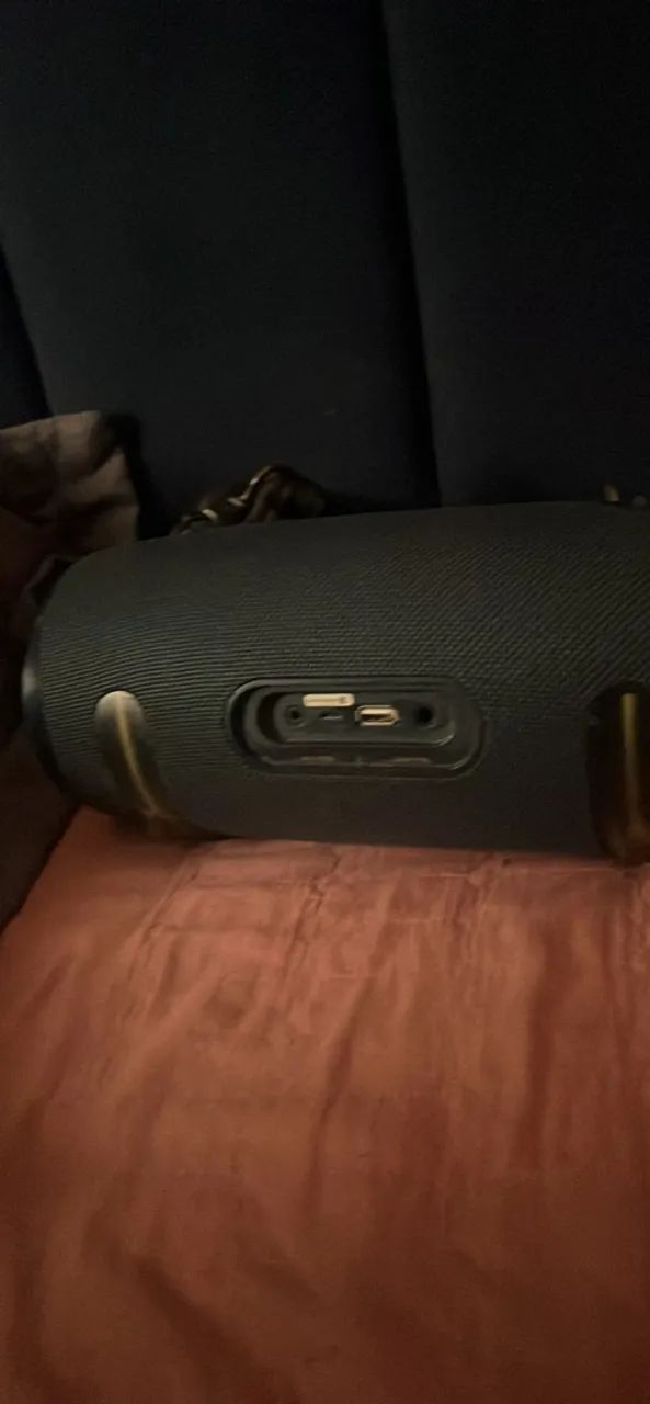 VENDO CAIXA DA JBL XTREME 2 SOMENTE VENDAA!!! - Foto 2