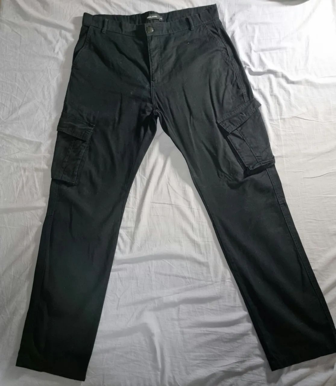Calça cargo reta