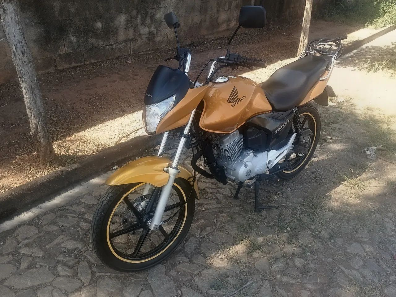 Titan 2011 completa  - Foto 4