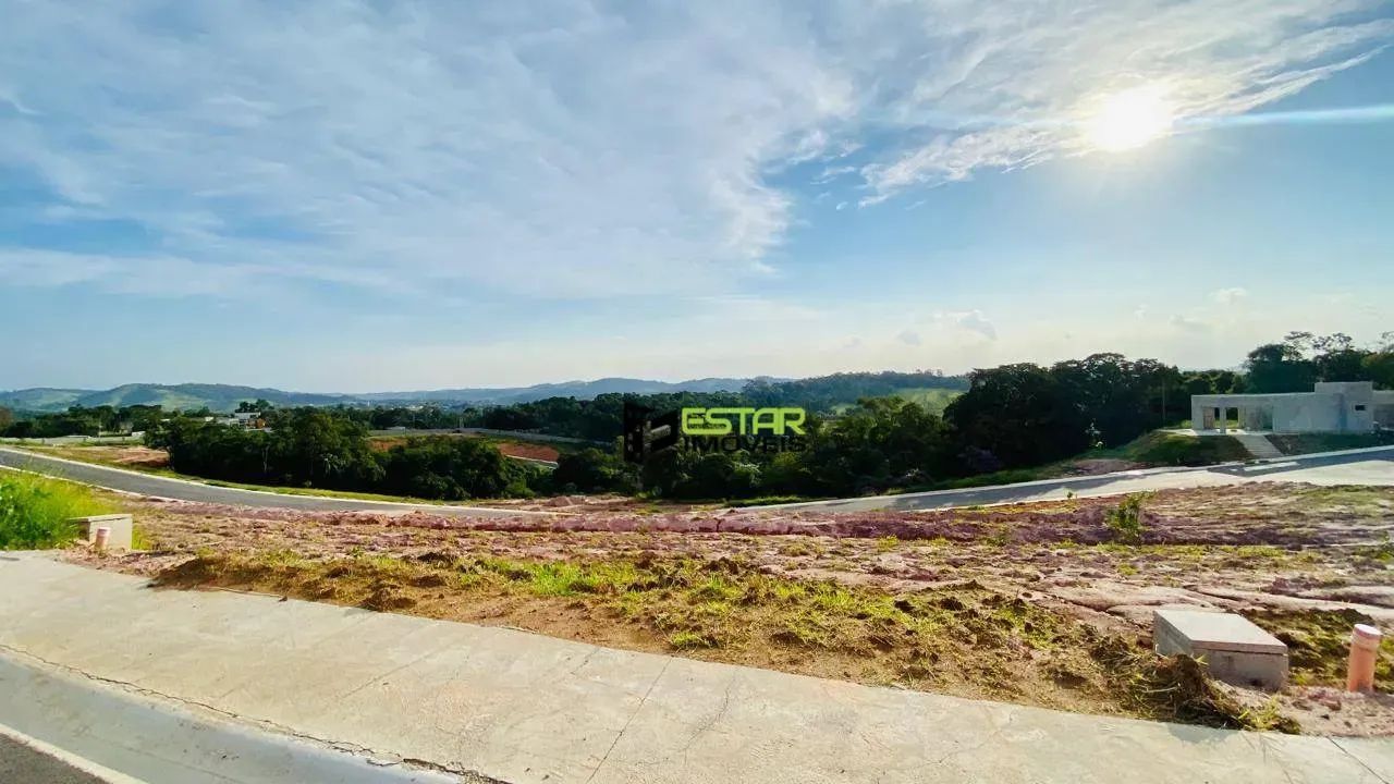 Lindo terreno com pouco declive e linda vista no Ecoville 2 - Foto 4