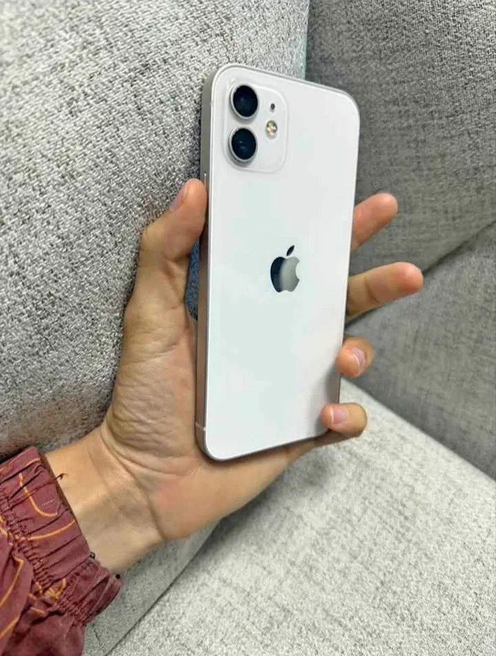 iPhone 12 