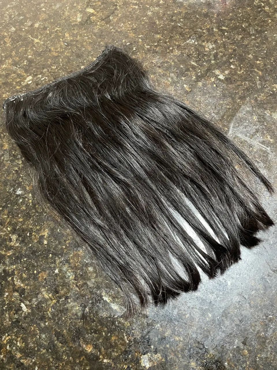 Mega hair na tela de tic tac humano