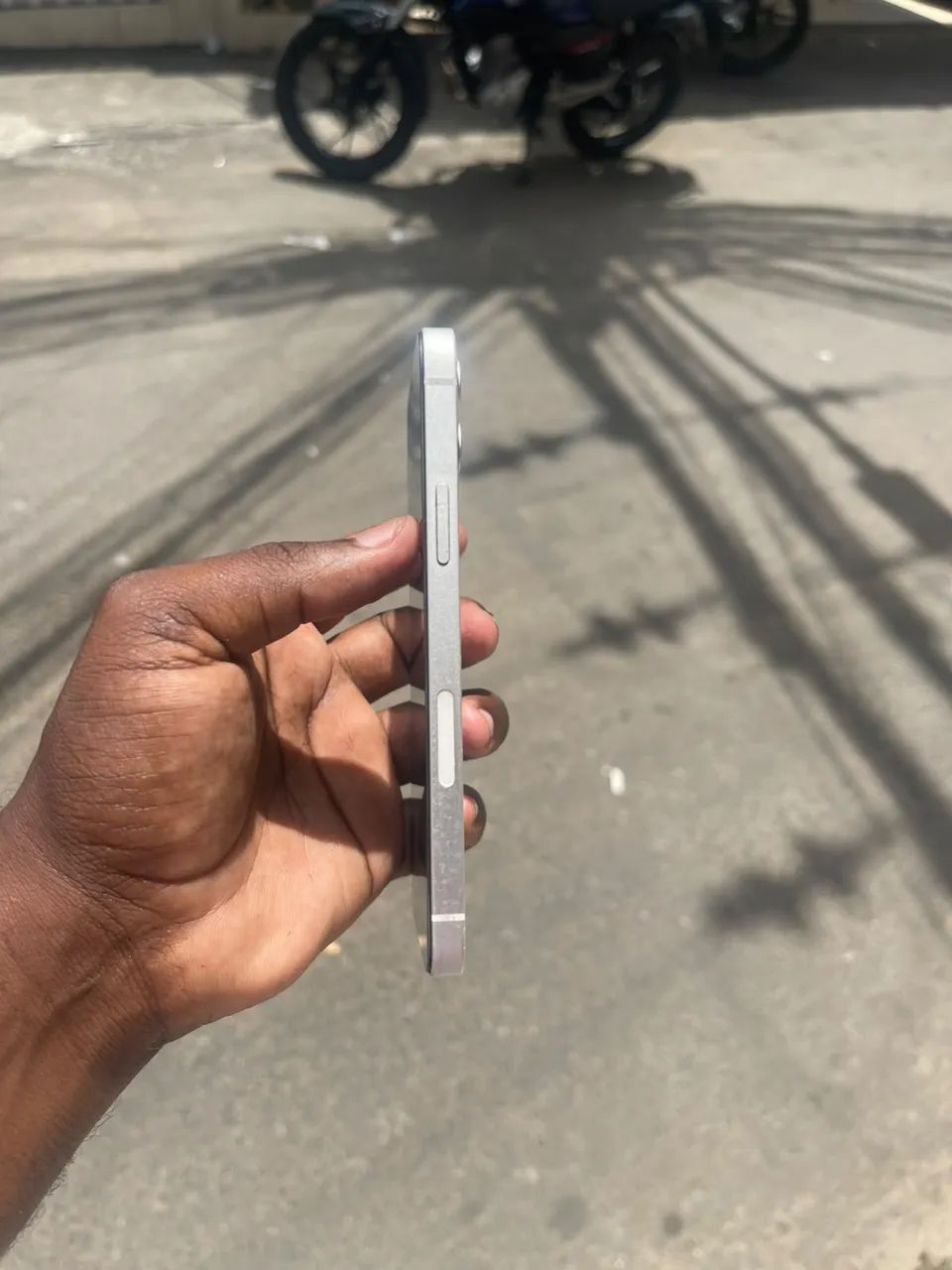 iPhone 12 branco  - Foto 2