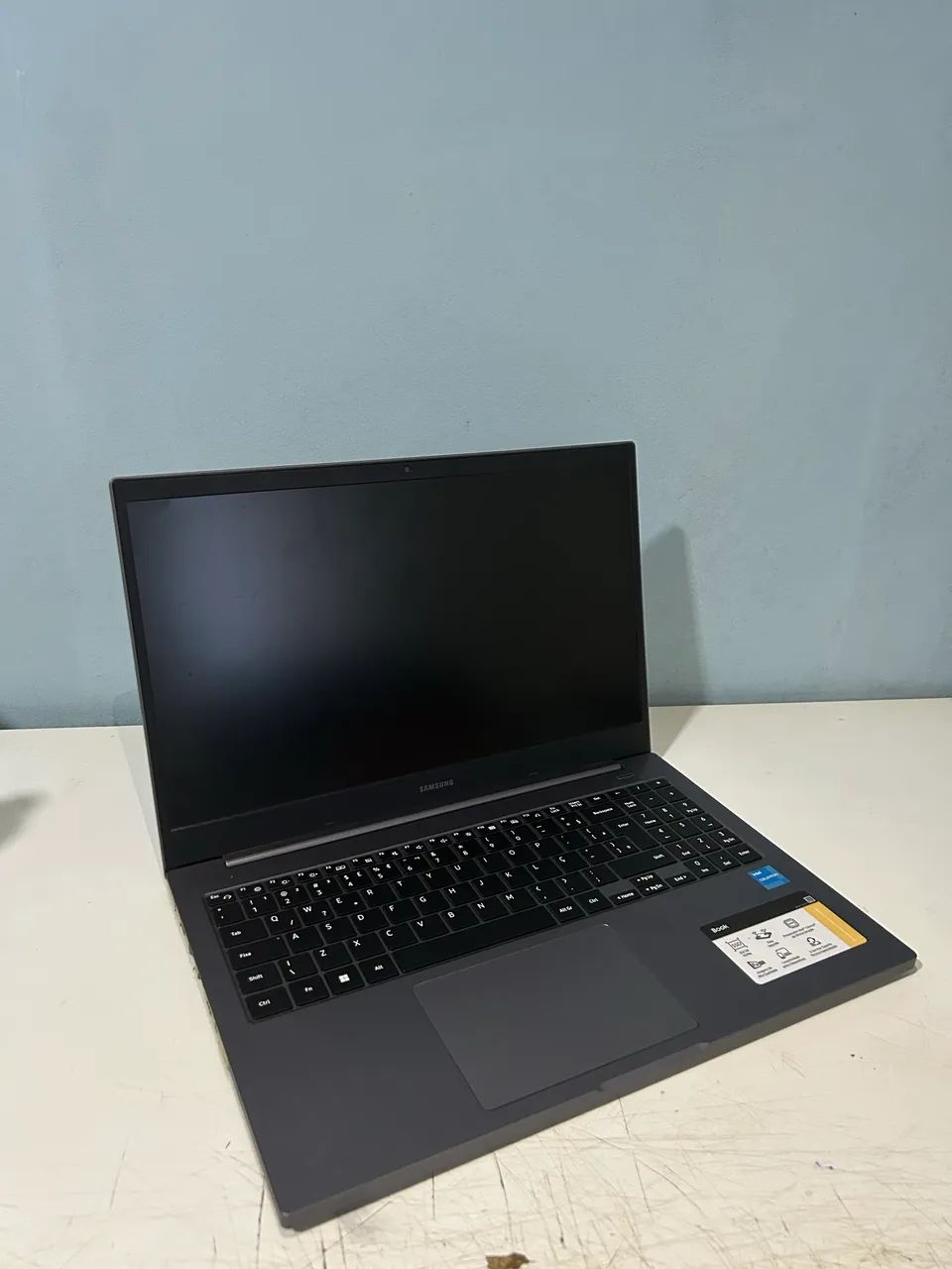Notebook Samsung Book NP550XDA | Celeron | SSD 256GB | Full HD - Foto 3