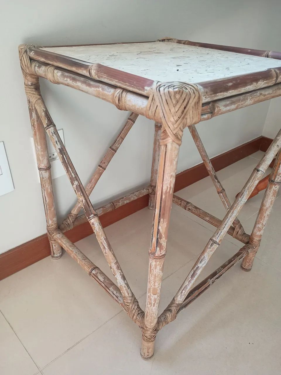 Mesinha  - Foto 3