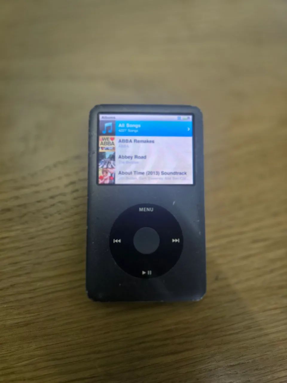 Apple iPod Classic 120GB Grafite (Space Gray / Preto) - Impecável