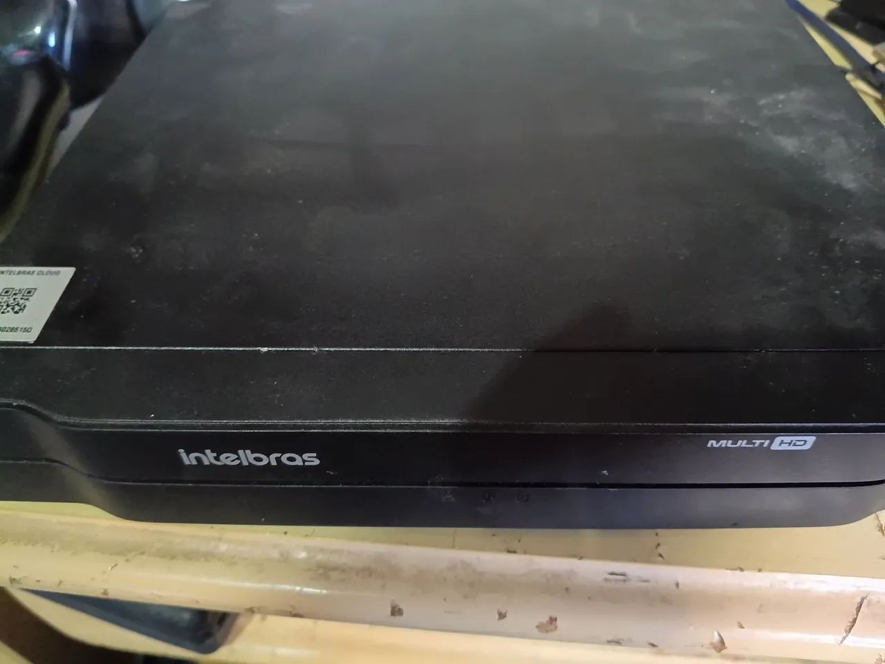 DVR de 8 Intelbras com HD de 300gigas
