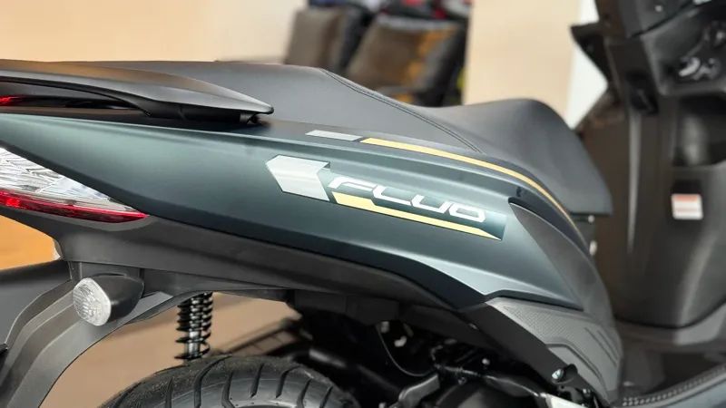 Yamaha Fluo 125 cc  - Foto 3