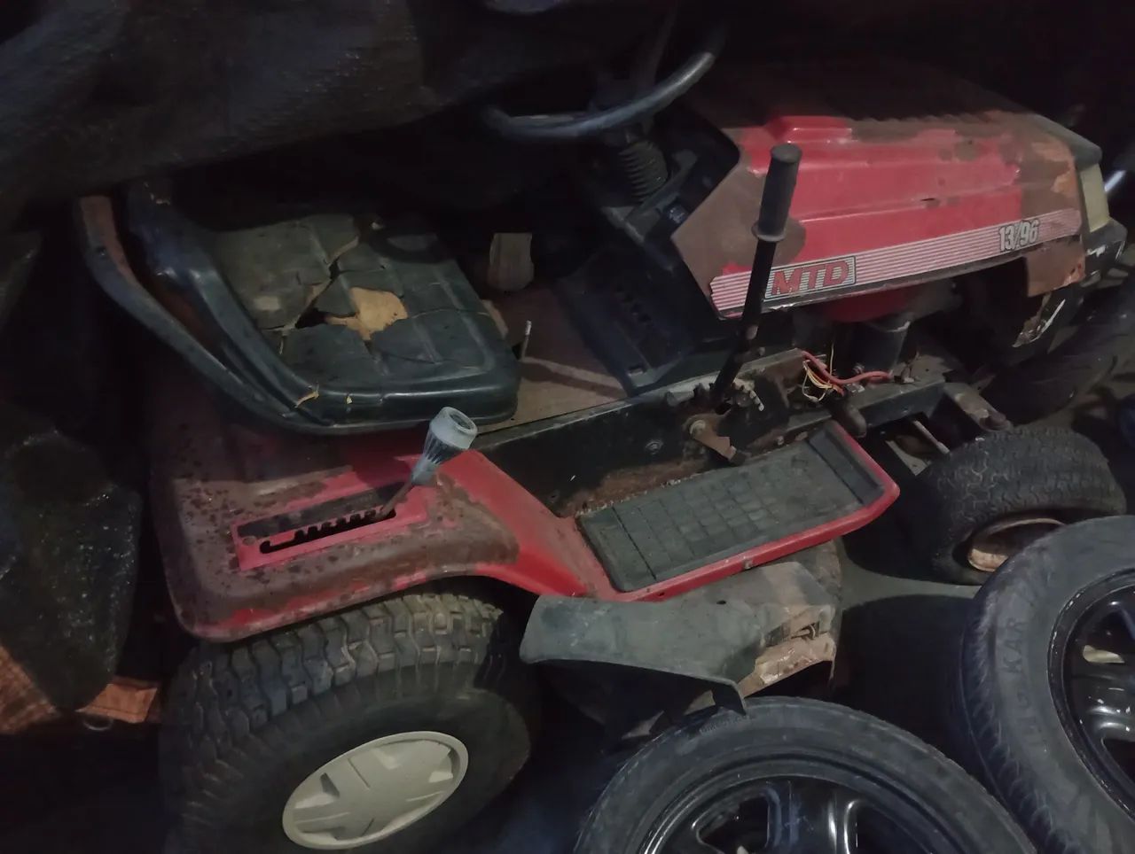 Vendo trator de cortar grama para reforma - Foto 2