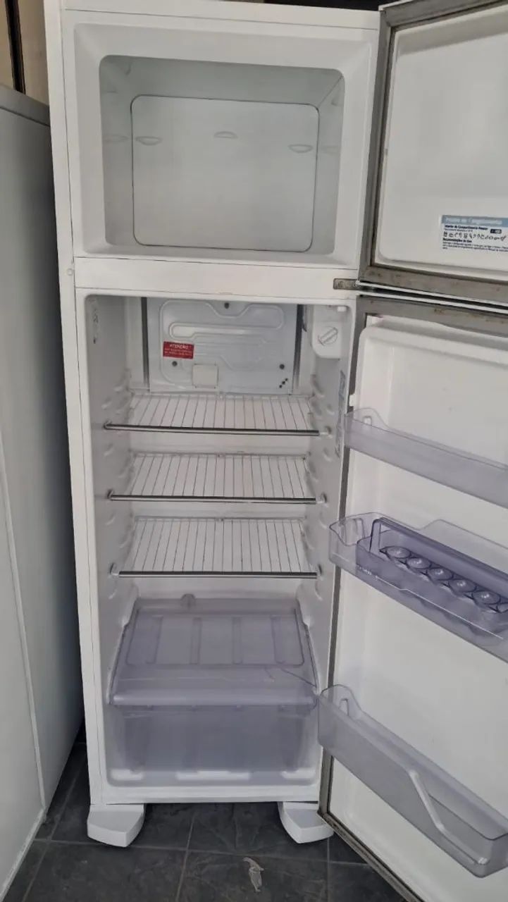 Geladeira Electrolux Duplex 220v  - Foto 3