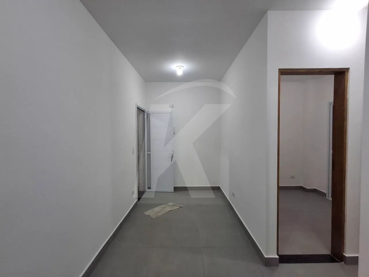 Apartamento com 2 quartos, sala, cozinha, banheiro e área de serviço. - Foto 3