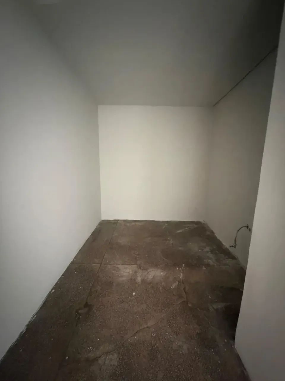 ALUGO AMPLA SALA NO EDIFÍCIO VITÓRIA RÉGIA - Foto 2