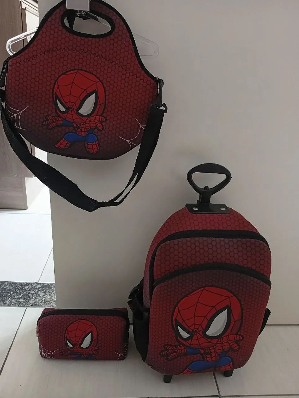 KIT MOCHILA HOMEM ARANHA 