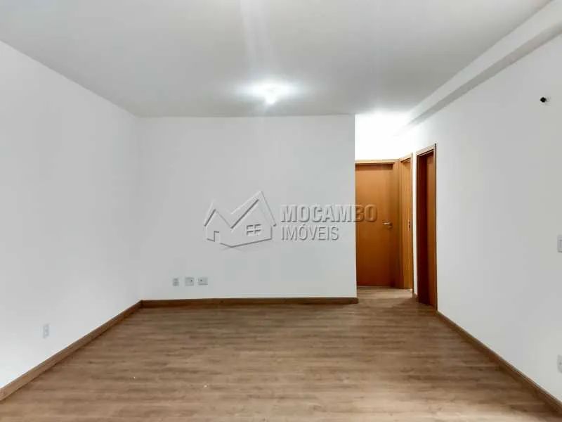 Apartamento : / Residencial / Vila Cassaro - Foto 2