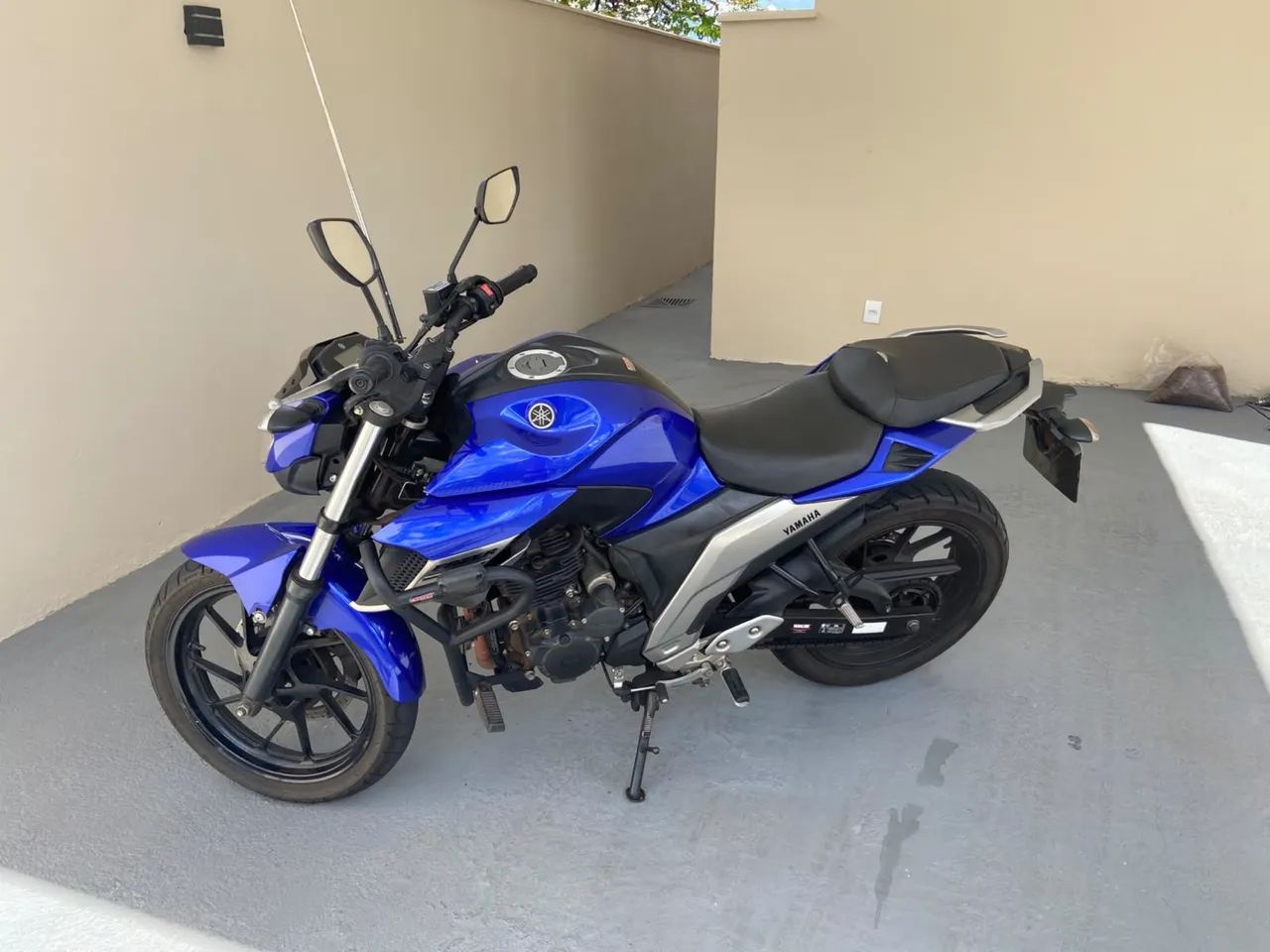 Moto muito nova e baixa quilometragem  - Foto 2
