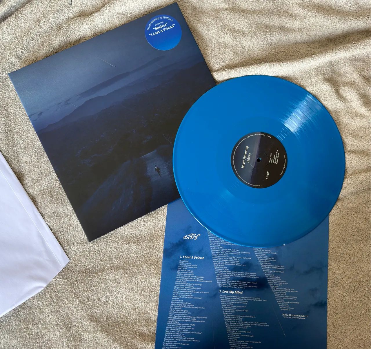 Vinil Finneas - Blood Harmony - Foto 4