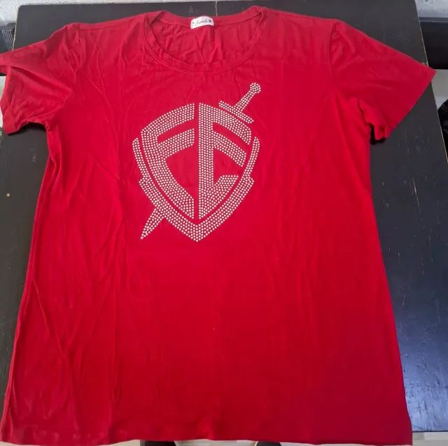 Camiseta Feminina Usada