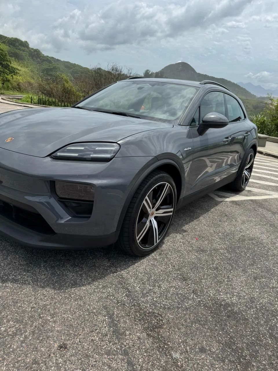Porsche Macan 2025