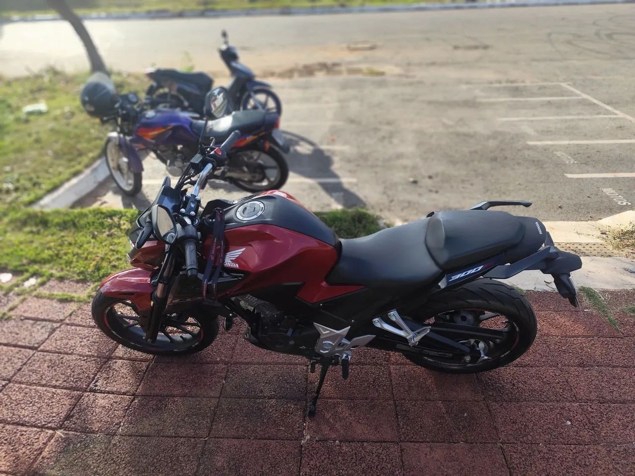 CB 300f - Foto 5