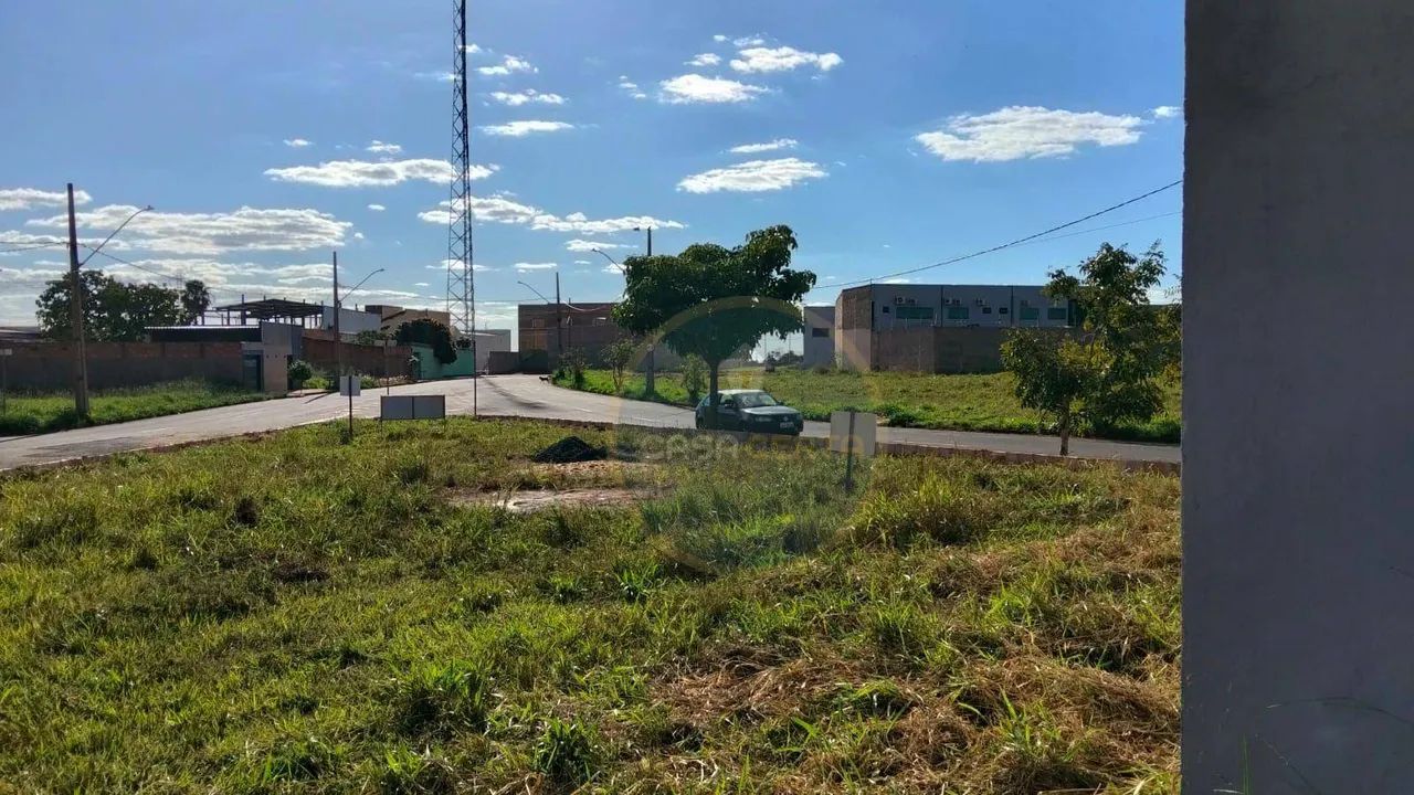 Terreno à venda, 535 m² por R$ 420.000 - Parque das Laranjeiras I - Uberaba/MG