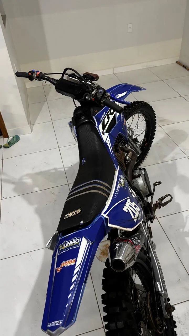 CRF 230 - Foto 2