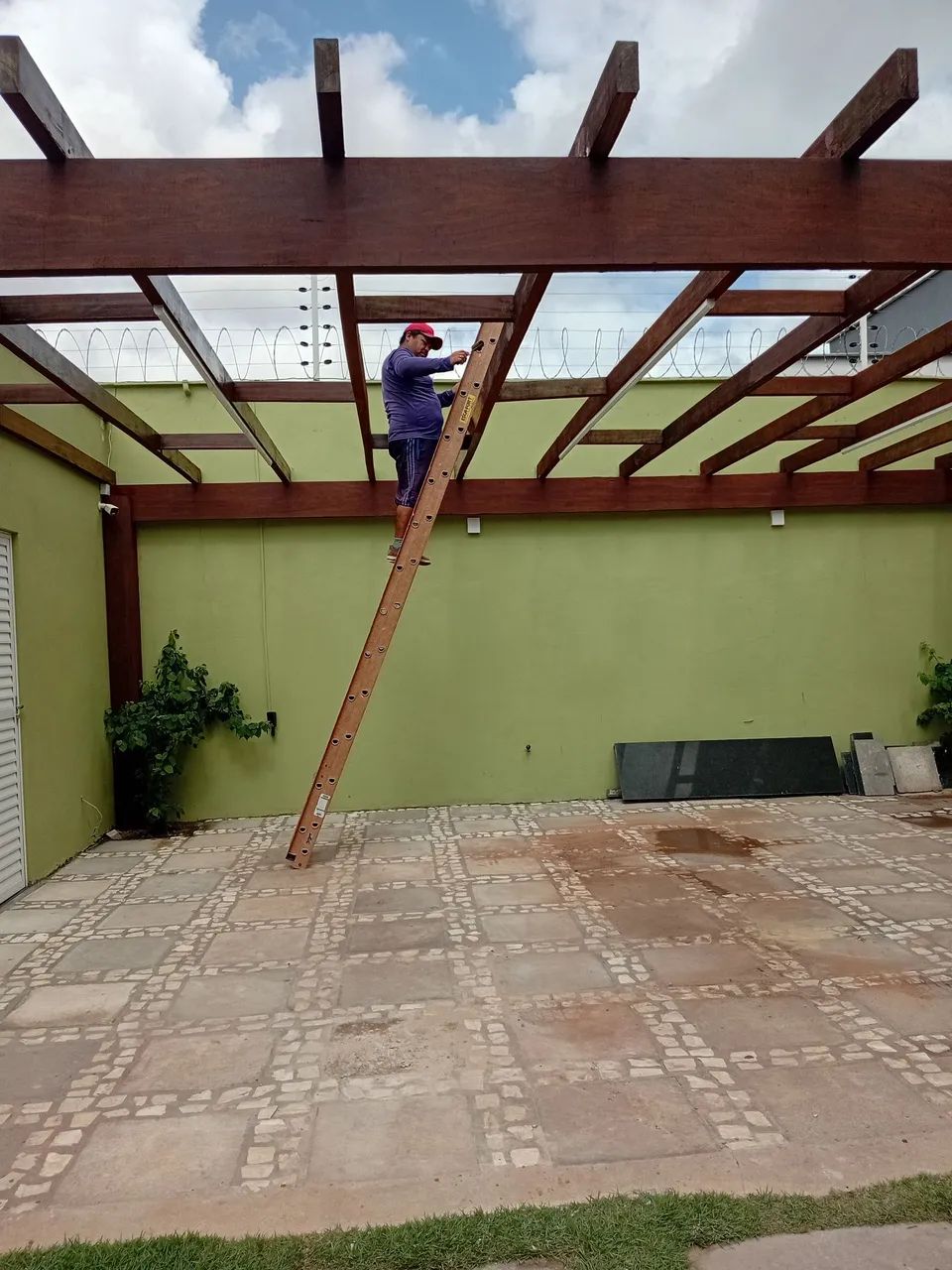 Pintamos seu pergolado.       - Foto 2