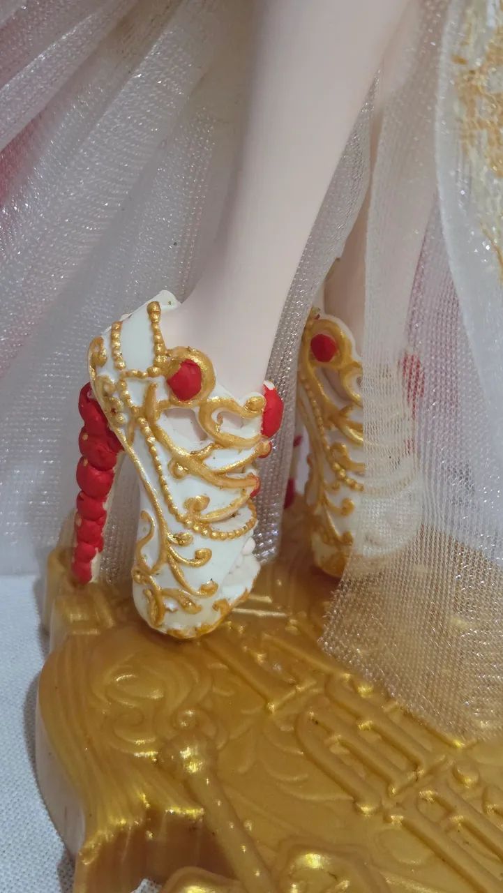 Ever After High Royally Apple White Completa - Foto 5