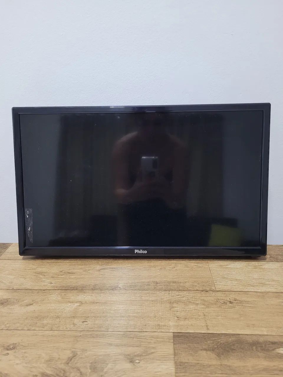 Tv Philco 24 Polegadas. Não é smart. Ótimo estado <br> Ótimo Estado<br> Sem a base.<br>Não é Smart 