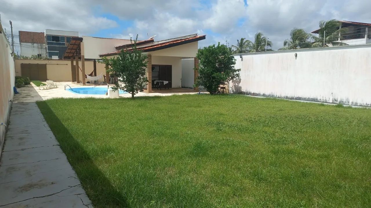 Vendo Terreno de 15x50 de 180 mts 2, com duas suites