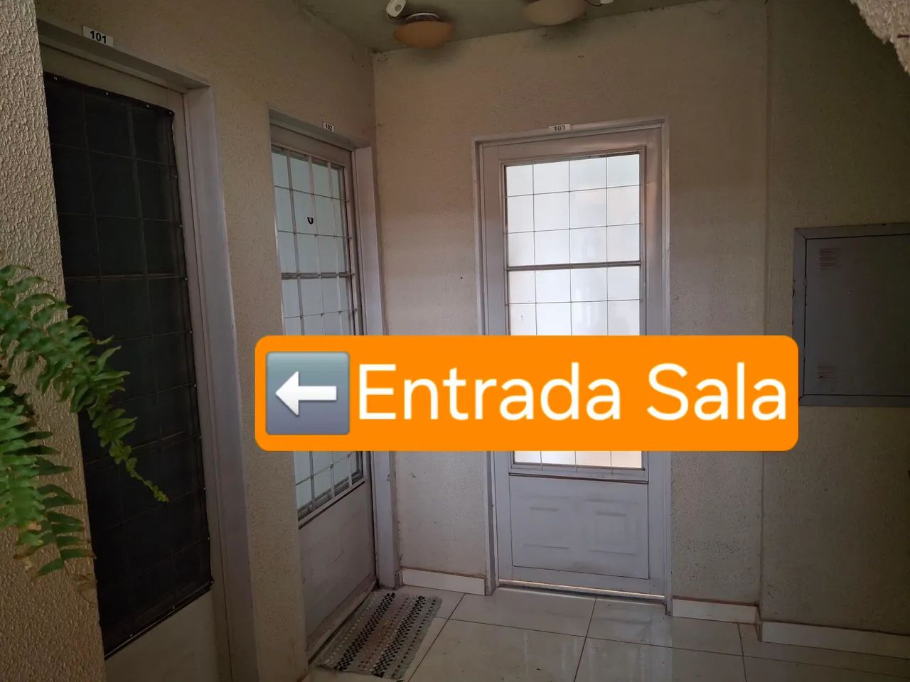 Vendo ou troco apartamento Térreo com 3 Quartos - R$ 35 Mil - aceito carro  - Foto 3