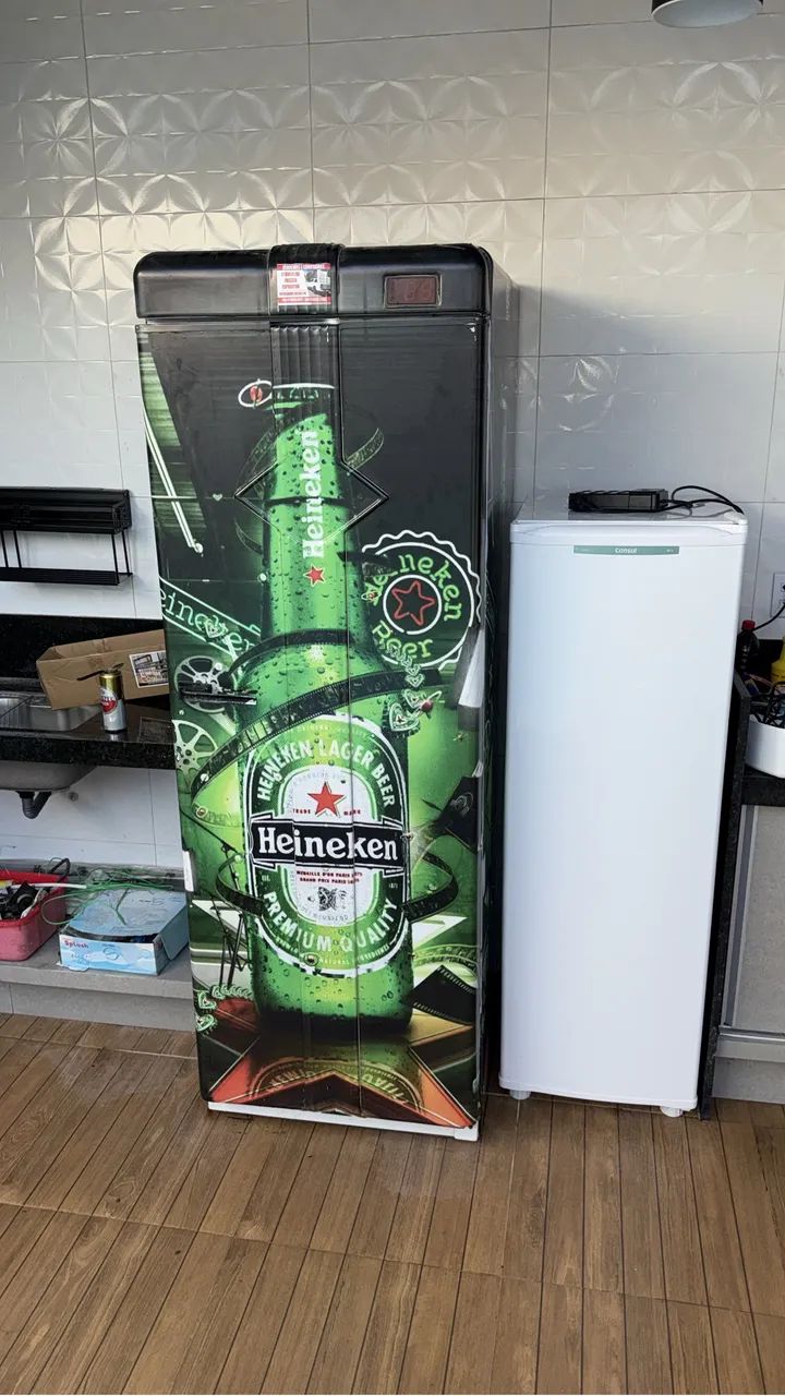 Vendo cervejeira super conservada  - Foto 3