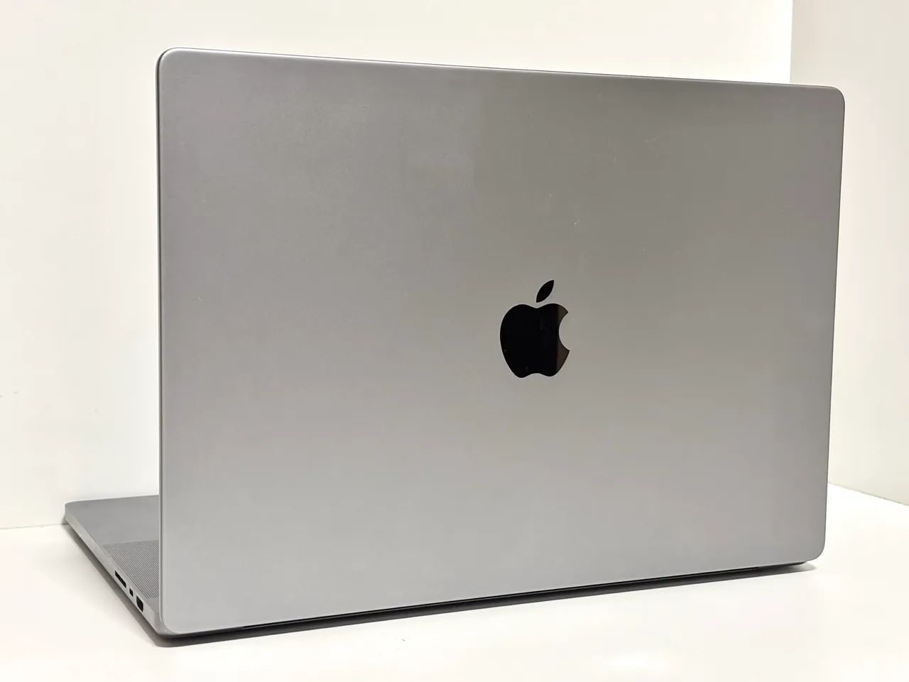 MacBook Pro 16-in. | M1 Max (32/1024GB) - Foto 2