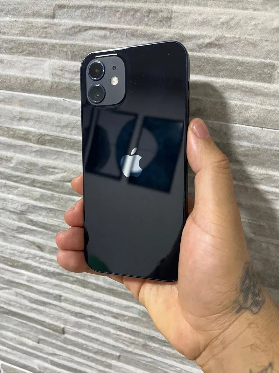 iPhone 12 nunca aberto 