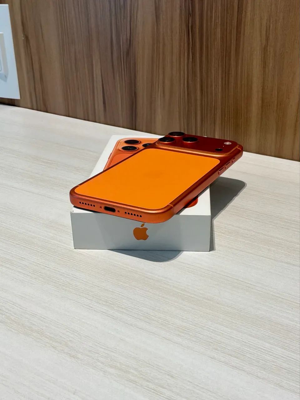 iPhone 17 Pro Max 256 GB - Laranja - Ótimo estado  - Foto 3