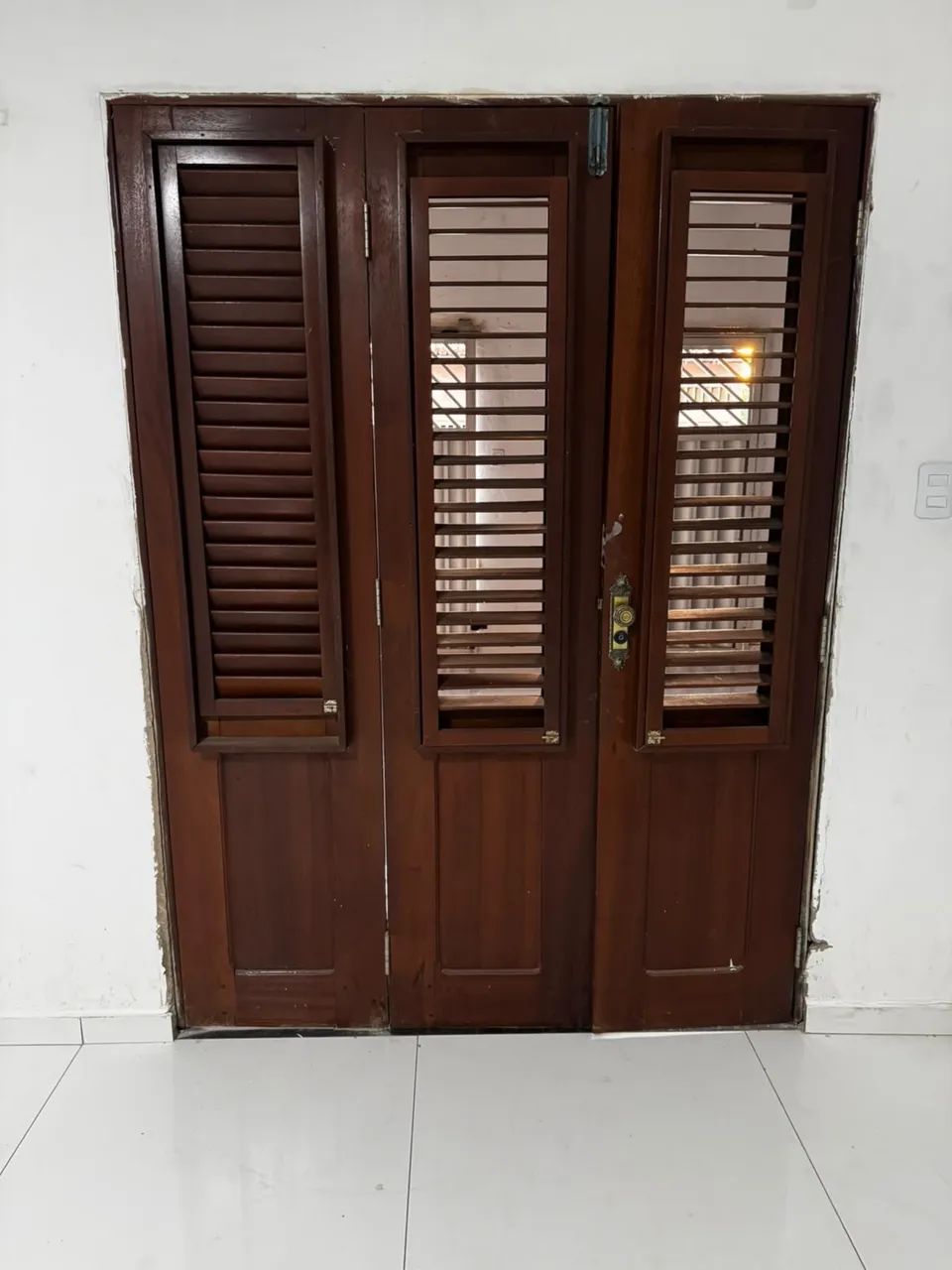 Portas e janelas de madeira  - Foto 2