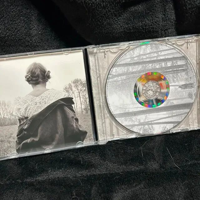 CD FOLKLORE - TAYLOR SWIFT - Foto 2