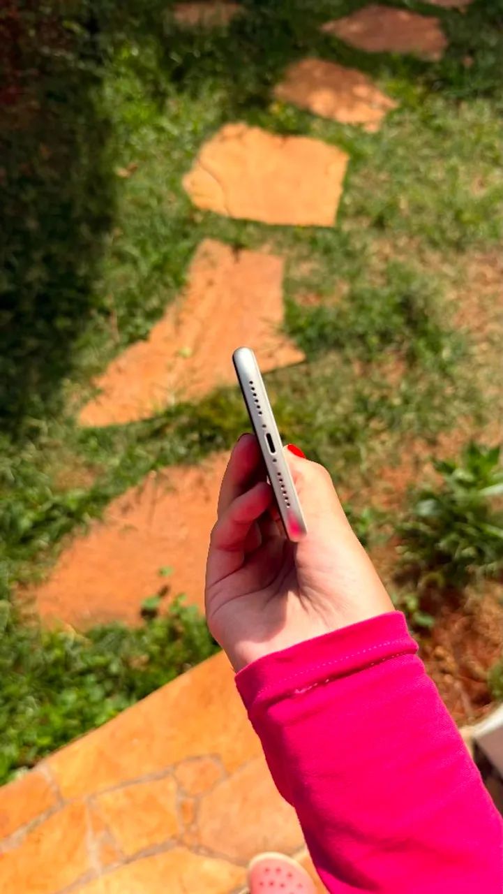 Iphone 11 128GB BRANCO  - Foto 4