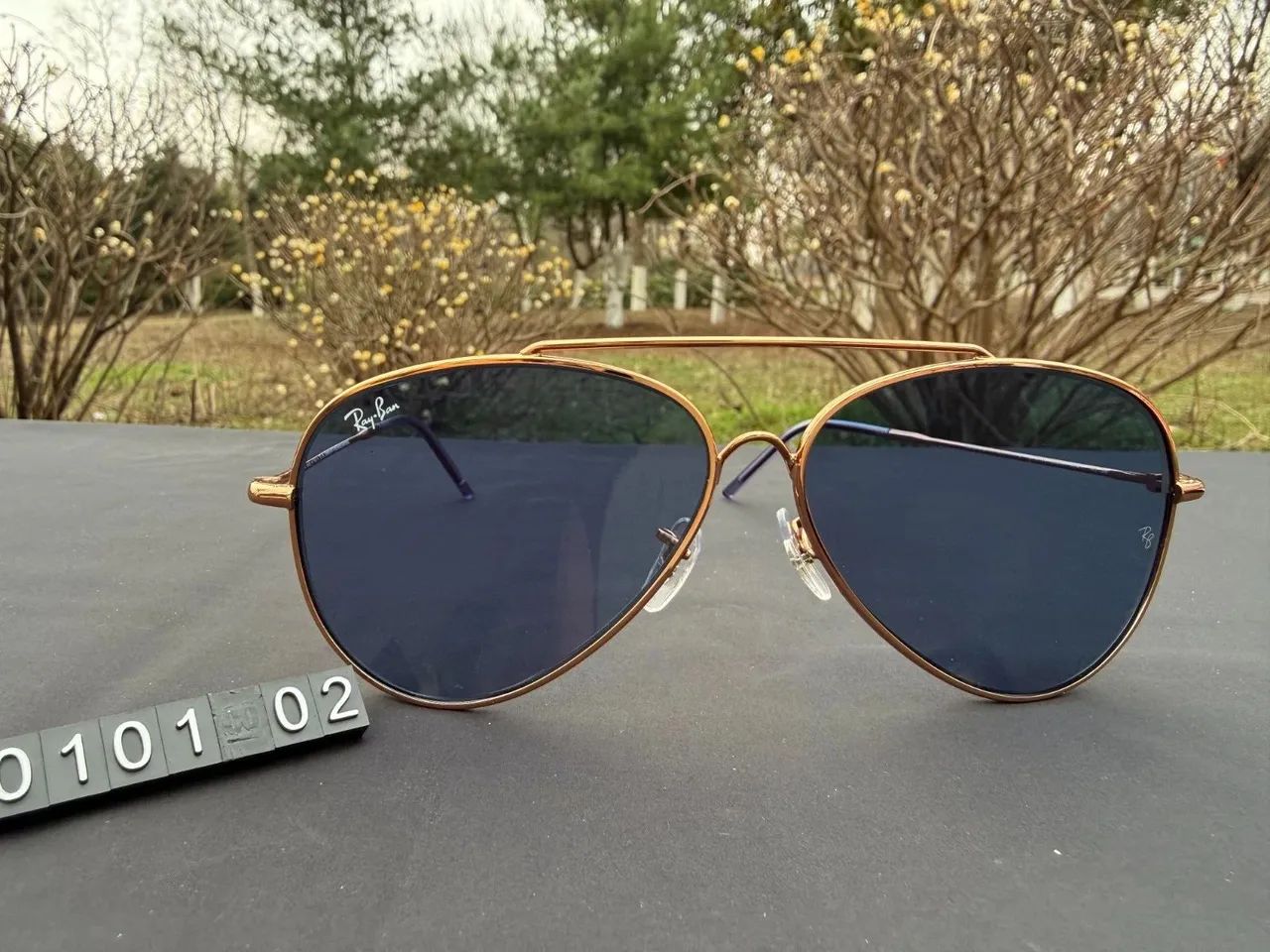 Oculos de sol ray ban reverse aviator azul 
