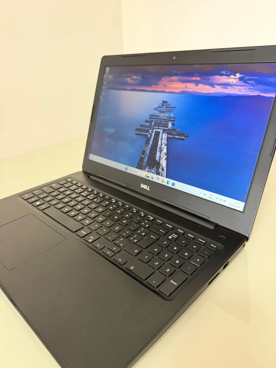 MacBook Pro 2020-TouchBar-Intel I5-8GB Ram-Ssd 256GB-Tela 13