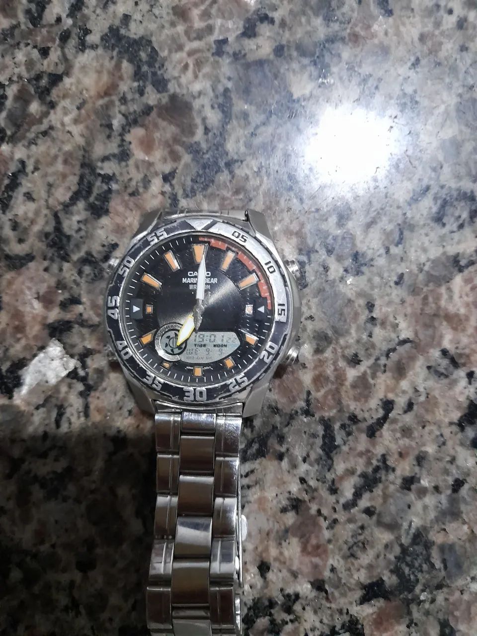 Vendo um relógio casio coletor funcionando perfeitamente 
