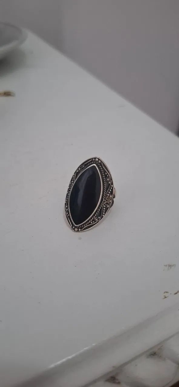 Anel Prata com Pedra Preta