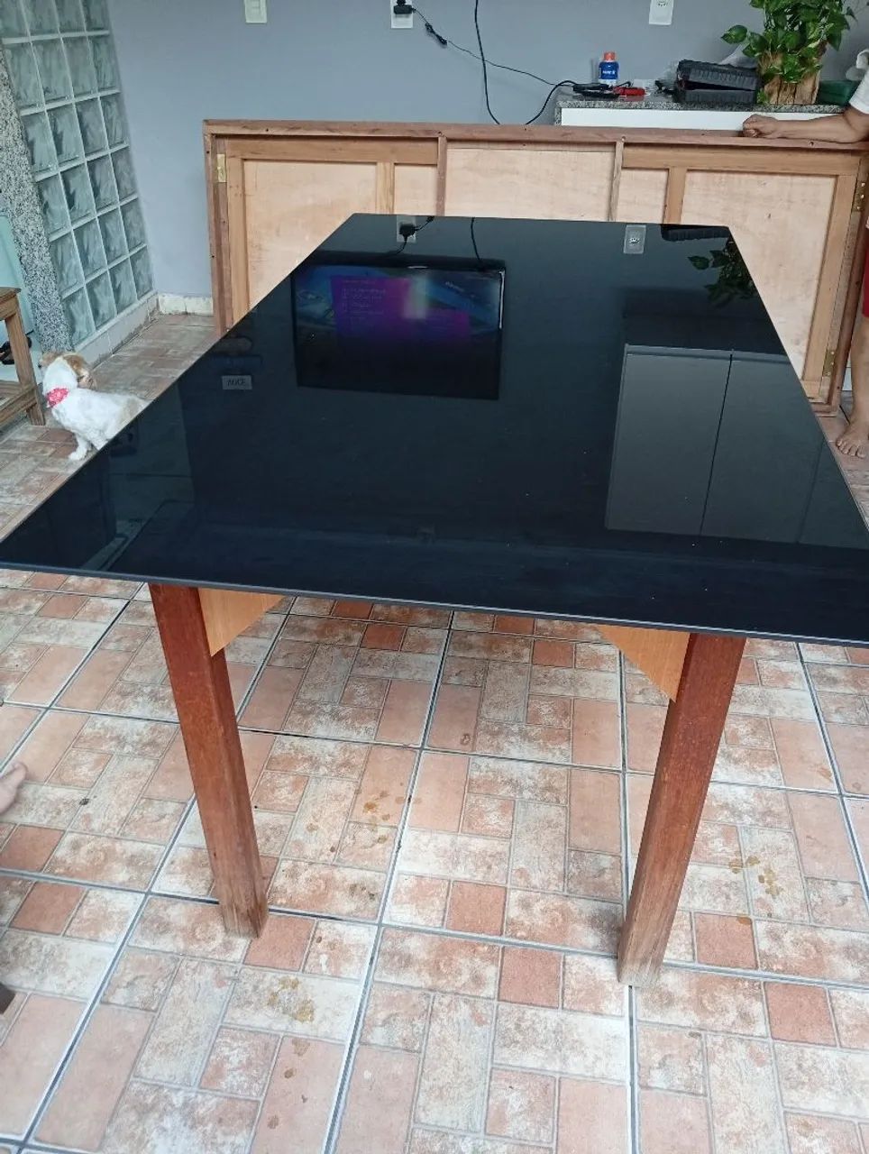 Mesa de vidro com Base de madeira  - Foto 3