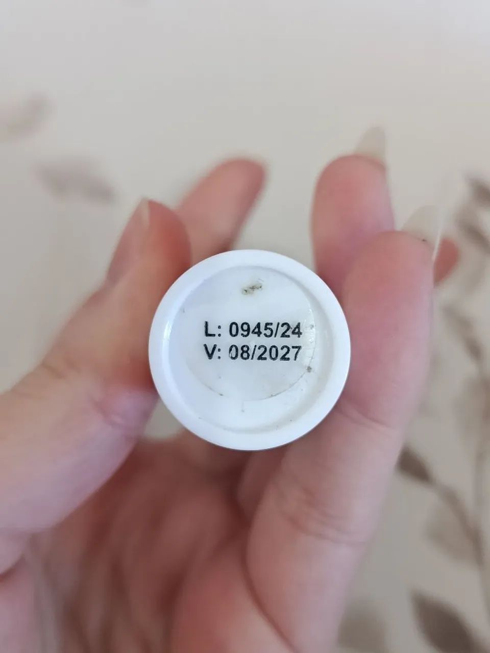 Máscara de cílios na cor vinho da vizzela, sem uso - Foto 2