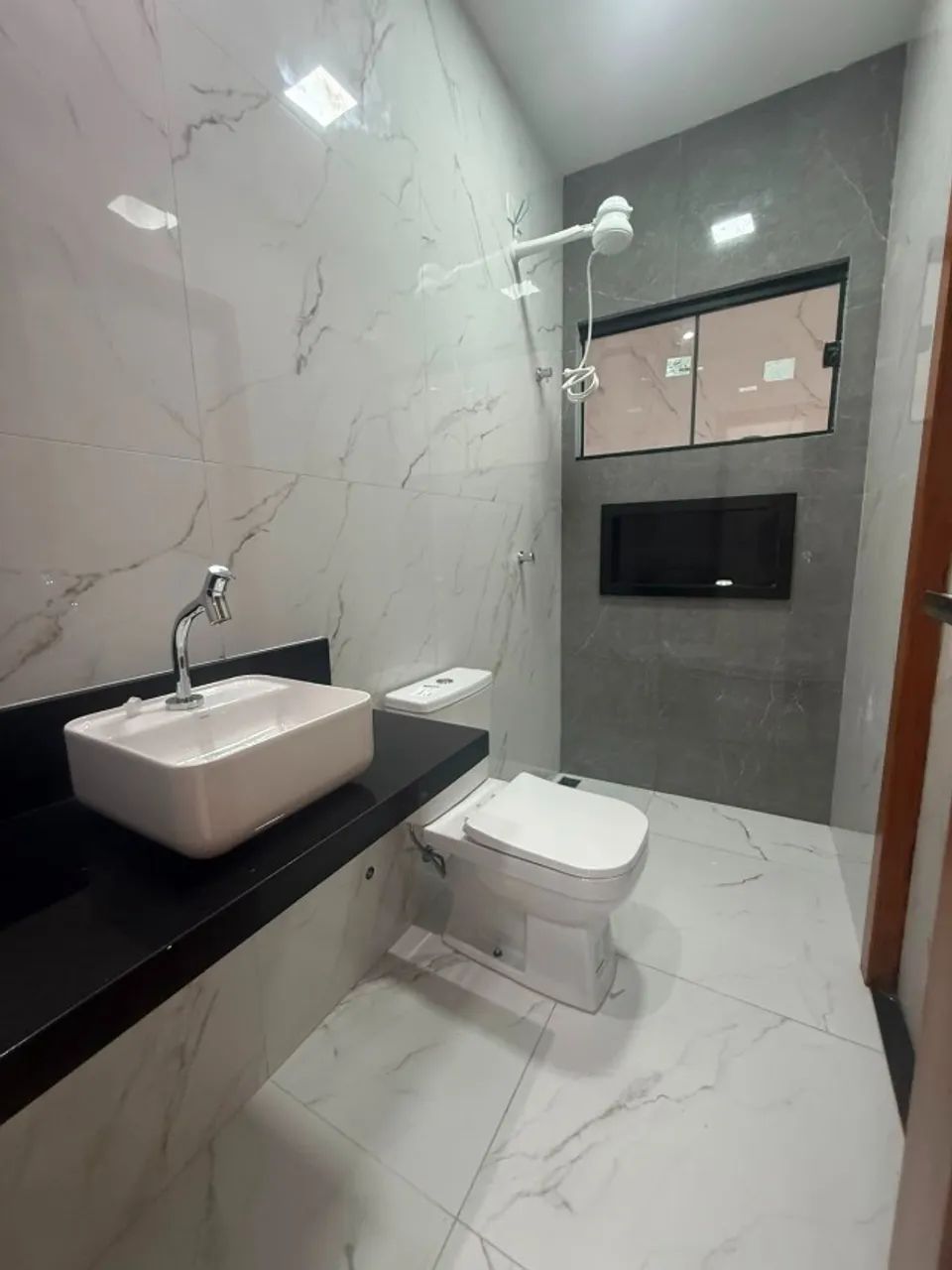 Condomínio Ecoville 1 - Casa Térrea 3/4 com 2 suítes de 120 m², 2 vagas por 680.000,00 - Foto 5