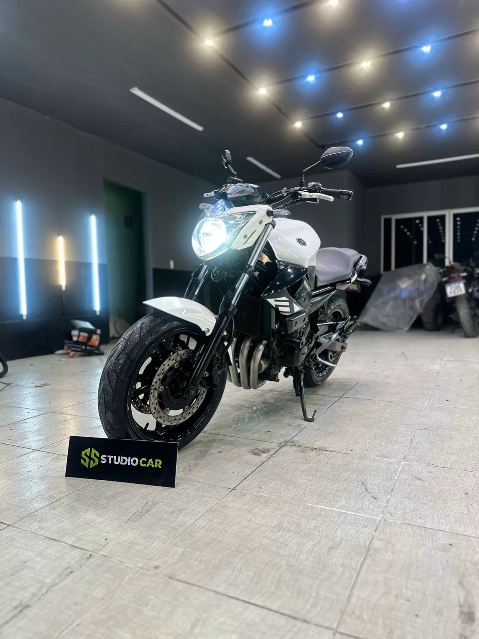 XJ6  - Foto 3