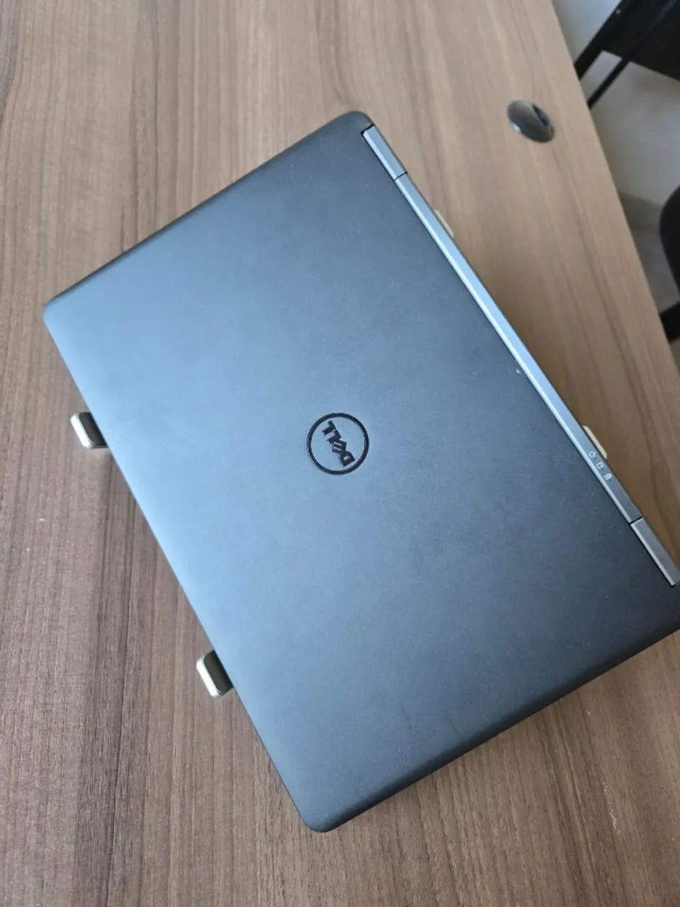 Notebook Dell Latitude e7250, Processador i7 5a geração, 8gb ram 256gb SSD, Display de 14"