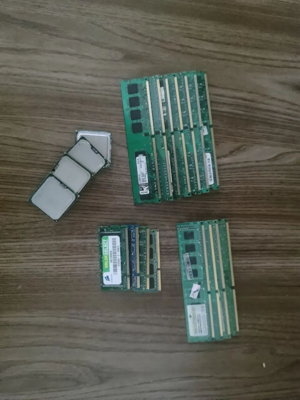 Memórias RAM DDR2 / DDR3 - Processadores - Fontes - Placa Mãe - Ventoinhas.